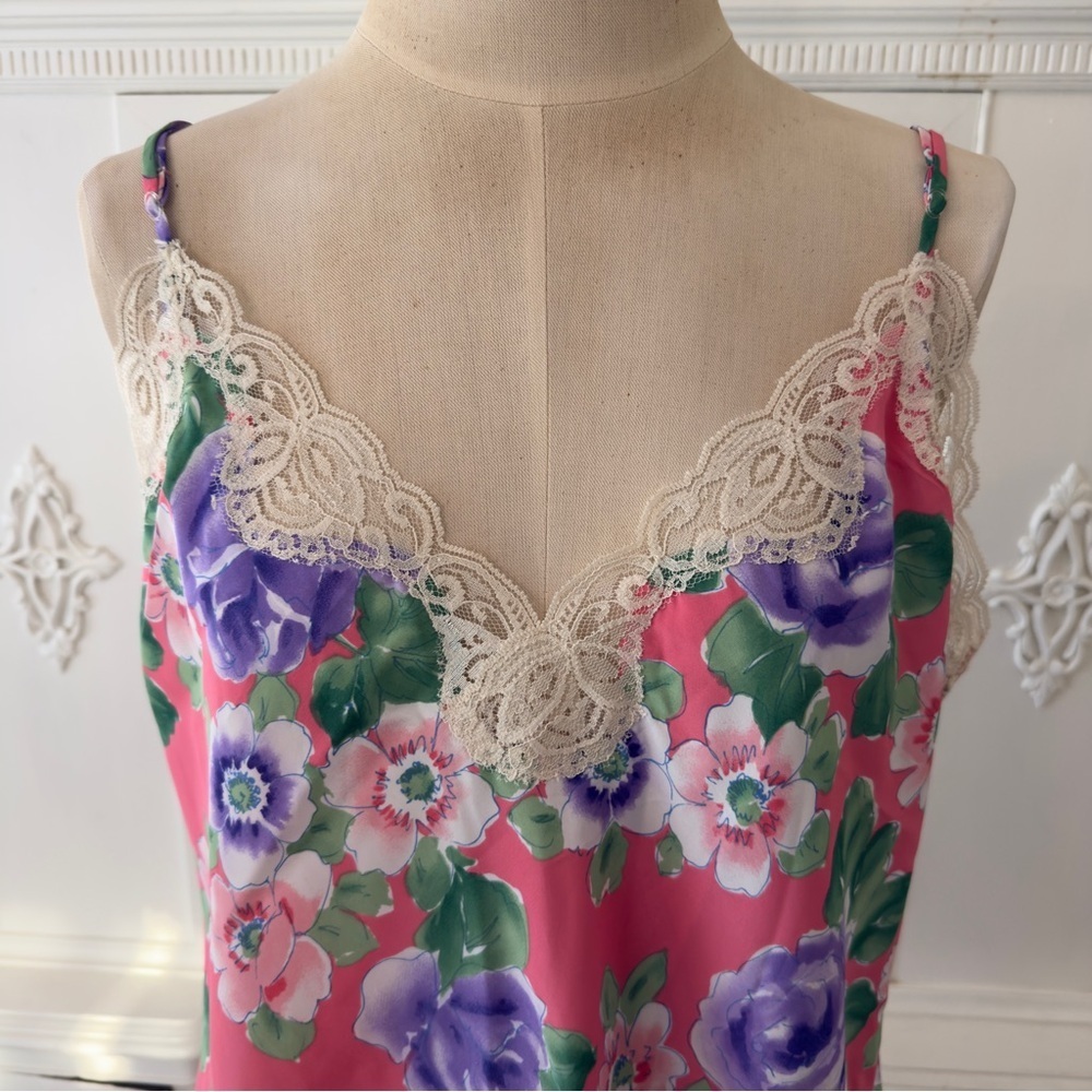 Vintage NWT 80’s 90’s Gold Label 
Victoria’s Secret Floral Lace Peignoir Set - Picture 5 of 13